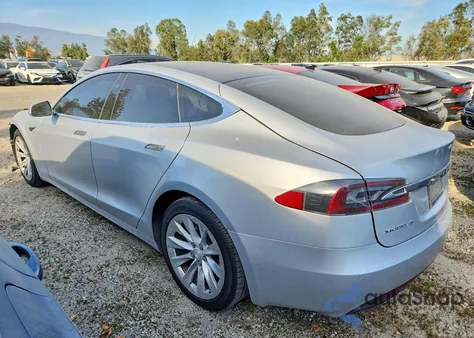 2018 Tesla Model S from USA, damaged, VIN 5YJSA1E28JF245489